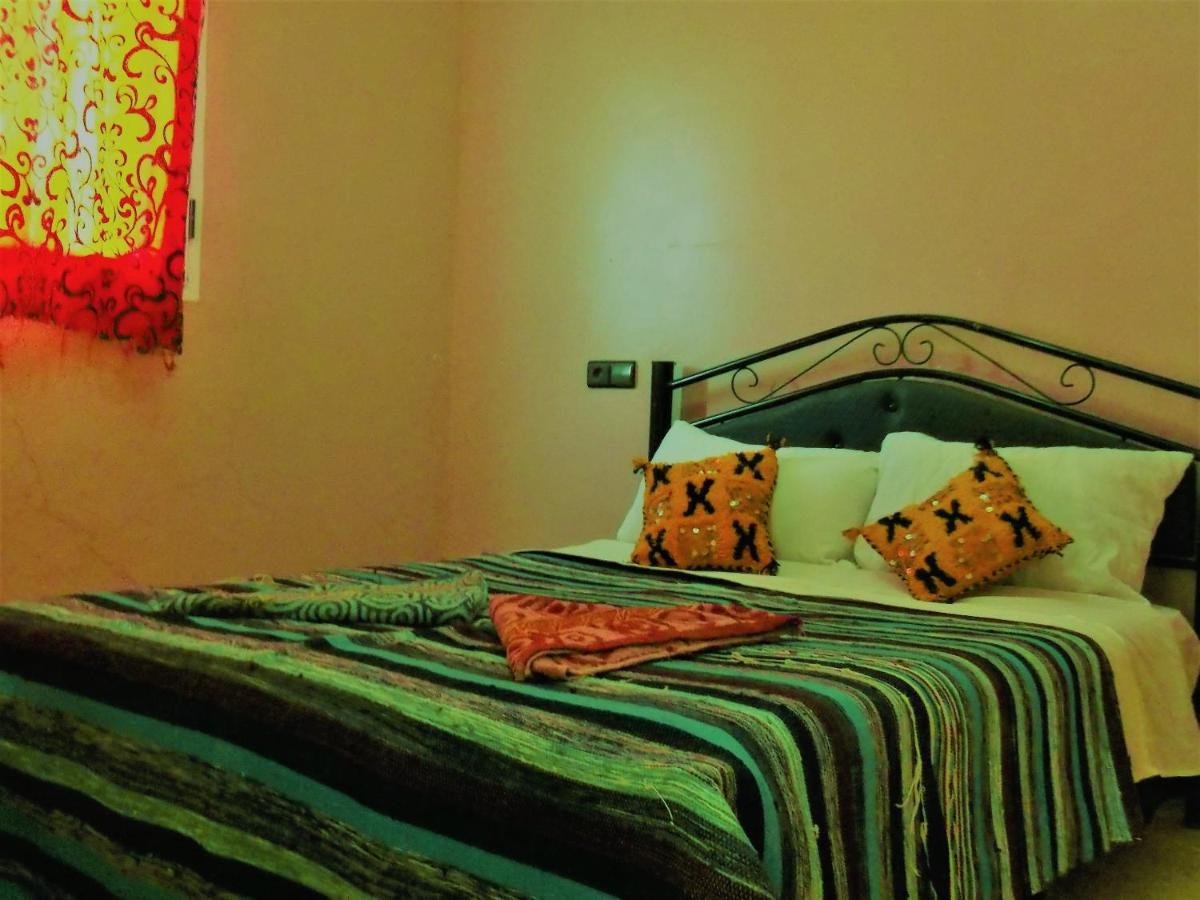 Tifinagh Guest House Мерзуга Екстер'єр фото